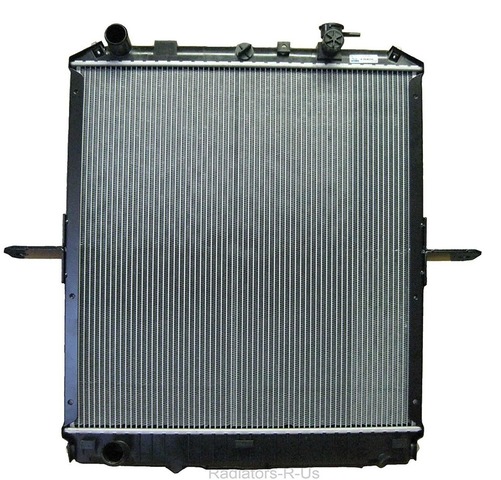 Купить радиатор исузу. Радиатор охлаждения Isuzu nqr75. Радиатор охлаждения Isuzu nqr75 медь. Радиатор конденсора Исузу npr75. Радиатор системы охлаждения Isuzu nqr75 2008 г.